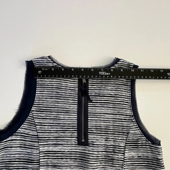 Anthro Venessa Virginia Top XS Navy Textured Tank Striped Fringed Trim Zip Boho - Picture 6 of 8